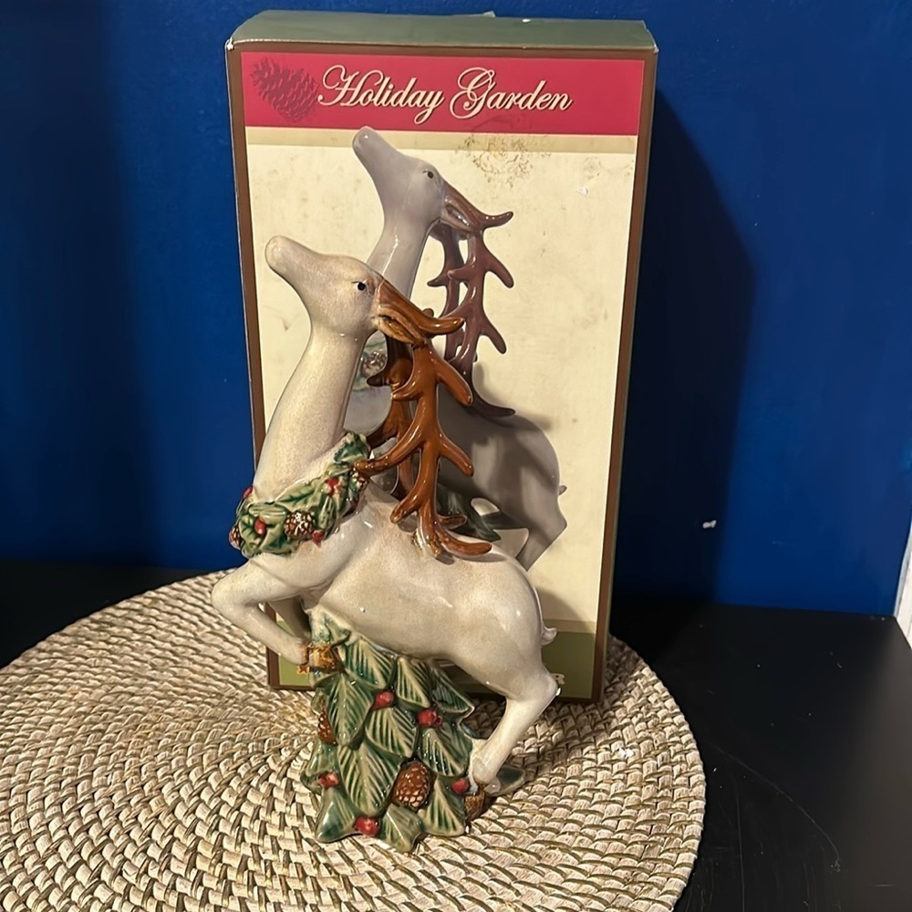 New Cracker Barrel Christmas Decorative Ceramic Reindeer Holiday Garden Figure